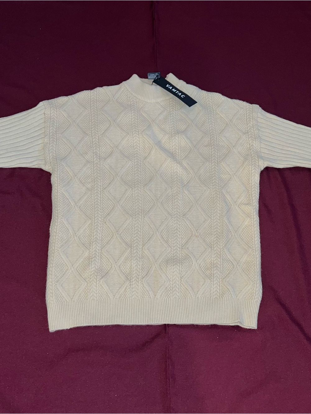 Vamtac Beige Cable Knit Sweater size Large
